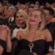Charlize Theron, en larmes, et Margot Robbie assistent à la 92e édition des Oscars au Dolby Theatre. Hollywood, Los Angeles, le 9 février 2020.