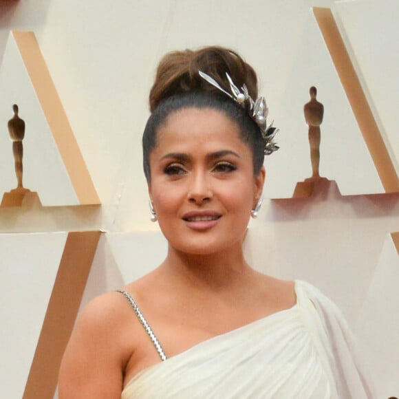 Salma Hayek assiste à la 92e édition des Oscars au Dolby Theatre. Hollywood, Los Angeles, le 9 février 2020.