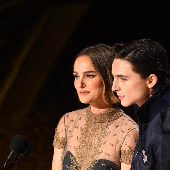 Natalie Portman et Timothée Chalamet assistent à la 92e édition des Oscars au Dolby Theatre. Hollywood, Los Angeles, le 9 février 2020.