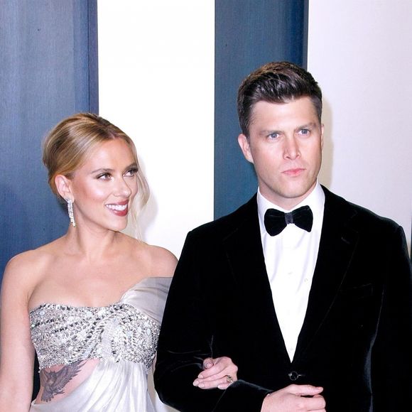 Scarlett Johansson et son fiancé Colin Jost - People à la soirée "Vanity Fair Oscar Party" après la 92ème cérémonie des Oscars 2019 au Wallis Annenberg Center for the Performing Arts à Los Angeles, le 9 février 2020.