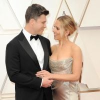 Scarlett Johansson aux Oscars : regards amoureux à Colin et bijoux hors de prix