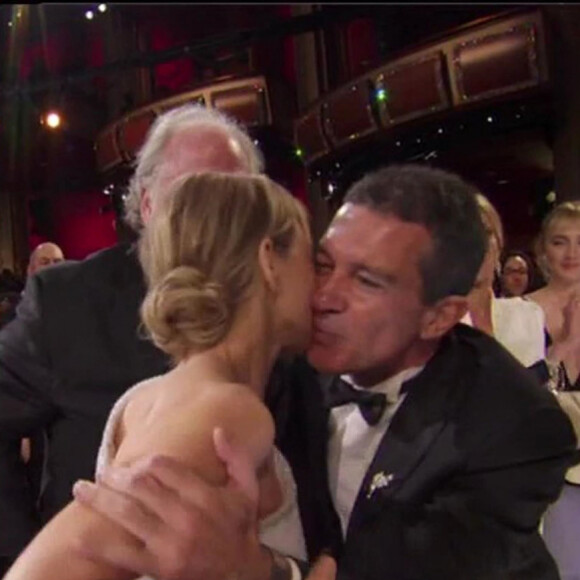 Renée Zellweger et Antonio Banderas assistent à la 92ème cérémonie des Oscars au Dolby Theatre. Los Angeles, le 9 février 2020.