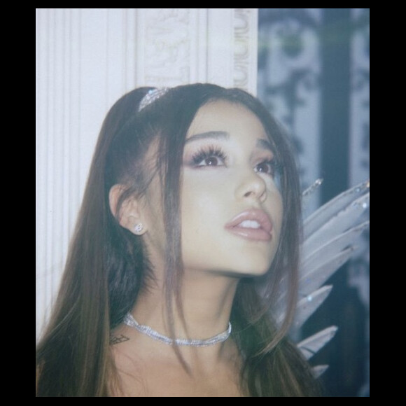 Ariana Grande sur Instagram. Le 3 décembre 2019.