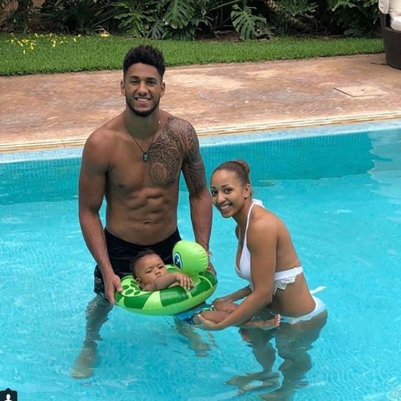 Estelle Mossely et Tony Yoka avec leur fils Ali lors de vacances à Marrakech. Instagram, le 3 juillet 2018.