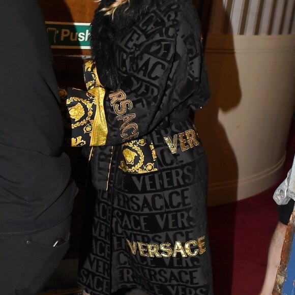 Madonna à la sortie de son concert au "Palladium" à Londres, le 29 janvier 2020.