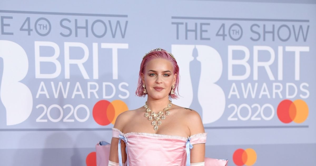 Anne-Marie (Anne-Marie Nicholson) assiste aux BRIT Awards 2020 à l'O2