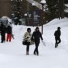 Exclusif - Laeticia Hallyday et son compagnon Pascal Balland lors d'une journée au ski à la station "Big Sky" dans le Montana avec leurs filles respectives, le 16 février 2020.