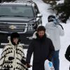 Exclusif - Laeticia Hallyday et son compagnon Pascal Balland lors d'une journée au ski à la station "Big Sky" dans le Montana avec leurs filles respectives, le 16 février 2020.