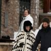 Exclusif - Laeticia Hallyday et son compagnon Pascal Balland lors d'une journée au ski à la station "Big Sky" dans le Montana avec leurs filles respectives, le 16 février 2020.