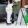 Exclusif - Laeticia Hallyday, ses filles Jade et Joy, son compagnon Pascal Balland et sa fille Mathilde arrivent dans le Montana pour un séjour au ski, le 15 février 2020.