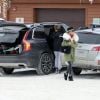 Exclusif - Laeticia Hallyday, ses filles Jade et Joy, son compagnon Pascal Balland et sa fille Mathilde arrivent dans le Montana pour un séjour au ski, le 15 février 2020.