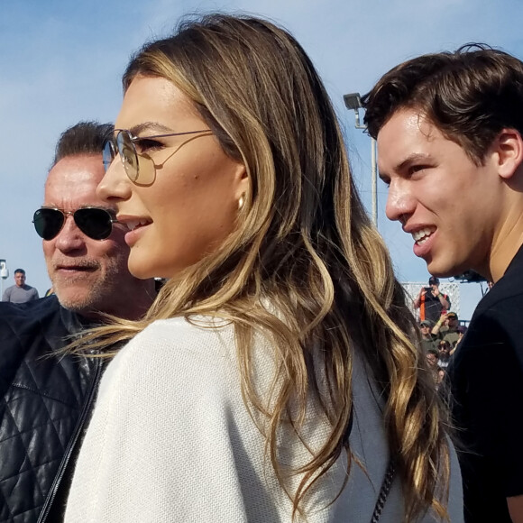 Exclusif - Arnold Schwarzenegger et son fils Joseph Baena assistent à la compétition "Arnold Schwarzenegger Strong Man" dans le quartier de Santa Monica à Los Angeles, le 18 janvier 2020.