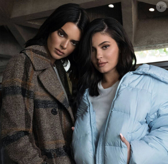 Kendall et Kylie Jenner ont publié une photo d'elles pour annoncer leur nouvelle collection Automne 2019 "Kendall + Kylie". Le 2 octobre 2018