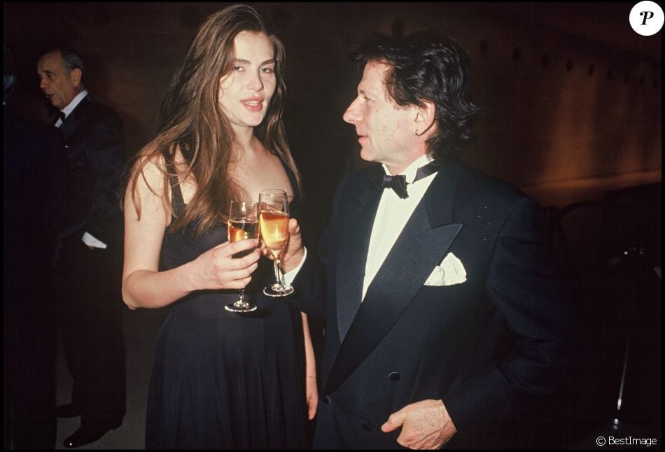 Emmanuelle Seigner et Roman Polanski en soirée en 1993. 