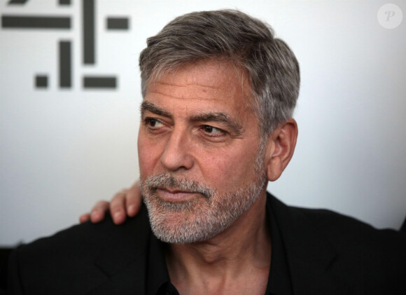 George Clooney à la première de "Catch 22" à Londres, le 15 mai 2019. Celebrities at the premiere of "Catch 22" in London.