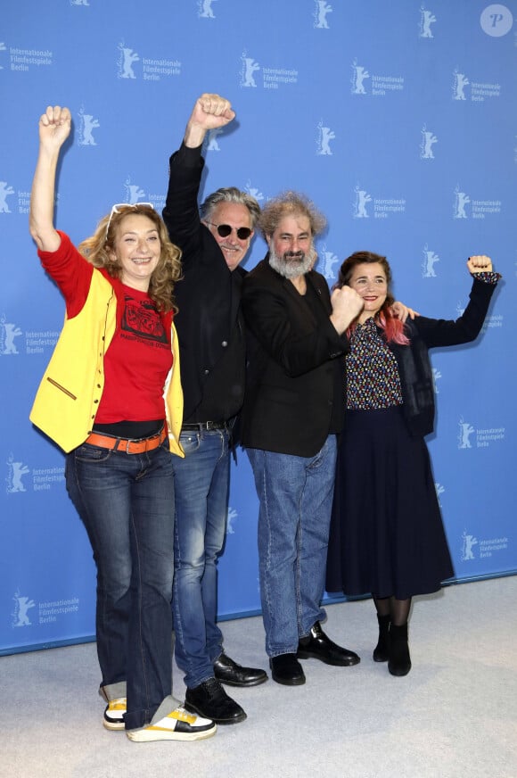 Corinne Masiero, Benoît Delépine, Gustave Kervern et Blanche Gardin au photocall du film "Effacez l'historique" lors de la 70ème édition du festival international du film de Berlin (La Berlinale 2020), le 29 février 2020.29/02/2020 - Berlin