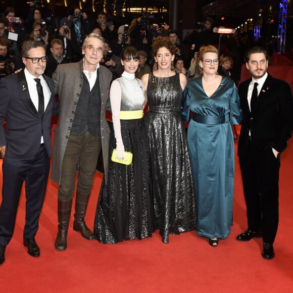 Bettina Brokemper, Luca Marinelli, Annemarie Jacir, Bérénice Bejo Jeremy Irons, Kleber Mendoca Filho à la cérémonie de clôture de la 70ème édition du festival international du film de Berlin (La Berlinale 2020), le 29 février 2020. © Future-Image via Zuma Press/Bestimage29/02/2020 - Berlin