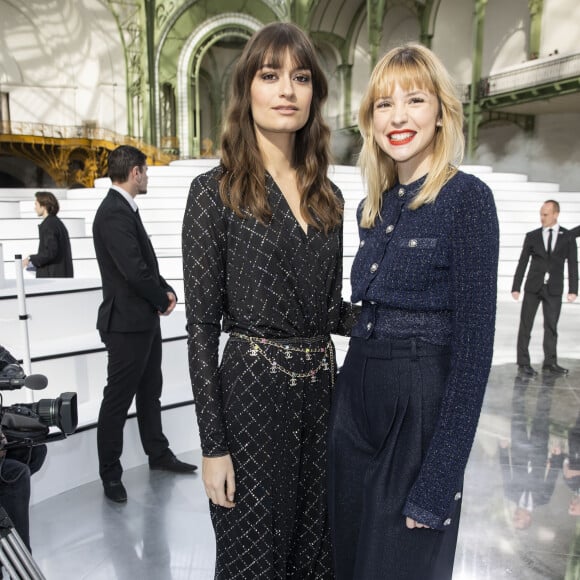 Clara Luciani et Angèle (Angèle Van Laeken) assistent au défilé Chanel collection prêt-à-porter Automne/Hiver 2020-2021 au Grand Palais. Paris, le 3 mars 2020. © Olivier Borde/Bestimage