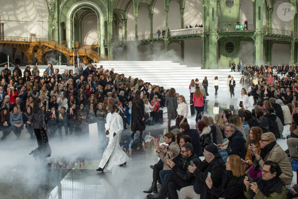 Défilé Chanel, collection prêt-à-porter automne-hiver 2020-2021, au Grand Palais. Paris, le 3 mars 2020.