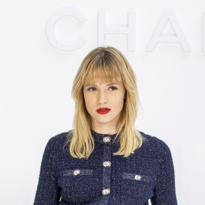 Angèle assiste au défilé Chanel collection prêt-à-porter Automne/Hiver 2020-2021 au Grand Palais. Paris, le 3 mars 2020. © Olivier Borde/Bestimage