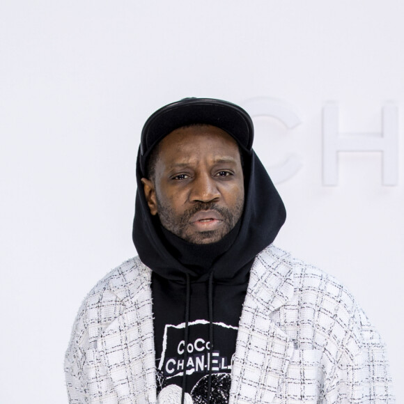 Abd Al Malik assiste au défilé Chanel collection prêt-à-porter Automne/Hiver 2020-2021 au Grand Palais. Paris, le 3 mars 2020. © Olivier Borde/Bestimage