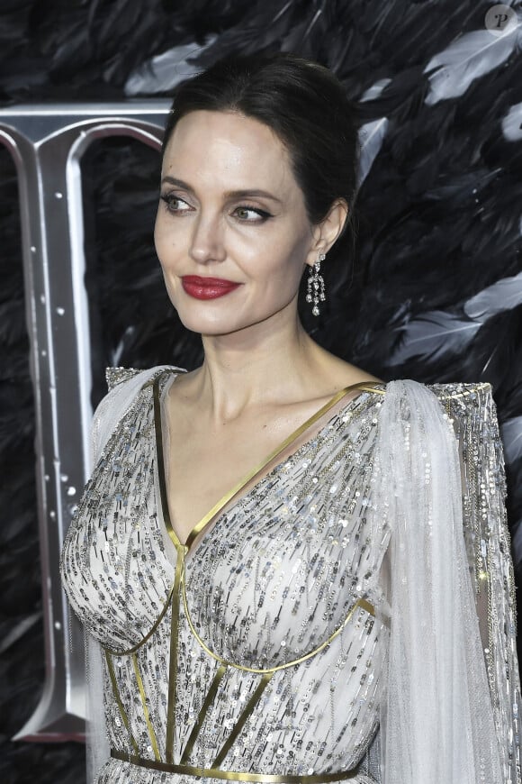 Angelina Jolie - Les célébrités assistent à la première de "Maléfique : Le Pouvoir du Mal" à Londres, le 9 octobre 2019.