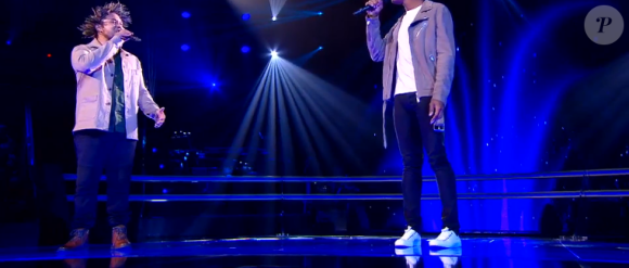 Abi et Raimana s'affrontent lors des battles de The Voice 2020 - Talents de Pascal Obispo. Emission du 14 mars 2020, TF1