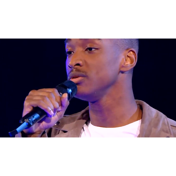 Abi et Raimana s'affrontent lors des battles de The Voice 2020 - Talents de Pascal Obispo. Emission du 14 mars 2020, TF1