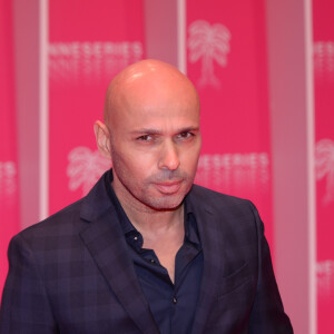 Eric Judor au photocall du deuxième jour de la 2e édition du "Canneseries" au palais des Festivals à Cannes, France, le 6 avril 2019. © Rachid Bellak/Bestimage