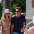 Exclusif - Dennis Quaid et sa fiancée Laura Savoie sur une plage à Honolulu (Hawaï) le 18 octobre 2019