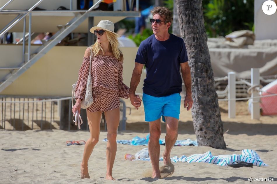 Exclusif - Dennis Quaid et sa fiancée Laura Savoie sur une plage à ...