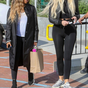 Exclusif - Malika Haqq et Khloé Kardashian à Malibu. Le 7 novembre 2019.