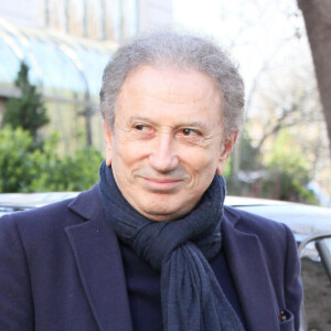 Michel Drucker - Arrivées des people à l'enregistrement de l'émission "Vivement dimanche " à Paris le 19 février 2020.
