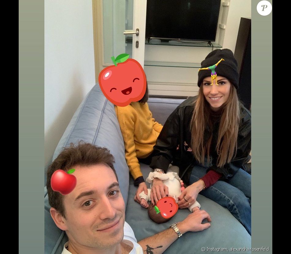 Hugo Clement Avec Alexandra Rosenfeld Ava Et Jim Photo Instagram Le 8 Fevrier 2020 Purepeople