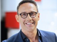 Julien Courbet torse nu pour le confinement : sa fille Lola se moque de lui