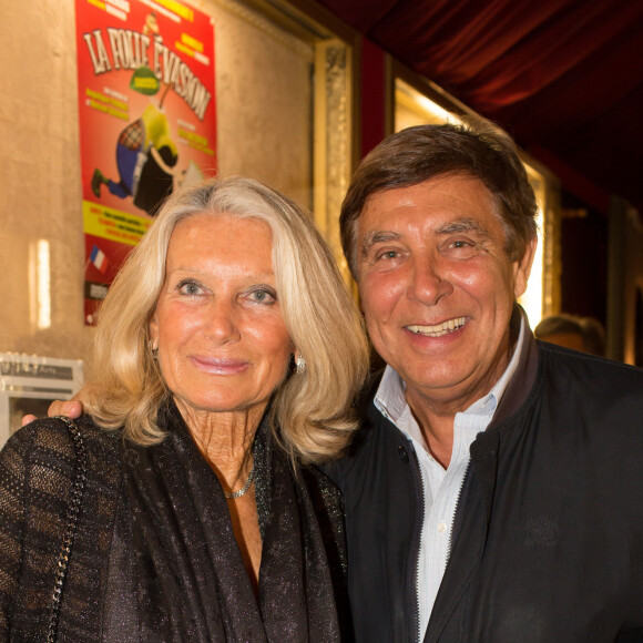 Exclusif - Jean-Pierre Foucault et sa femme Evelyne - Francis Perrin fête ses 50 ans de carrière et revient sur scène pour une soirée spéciale avec "Molière malgré Moi" au théâtre de la Gaîté-Montparnasse à Paris le 18 juin 2016 entouré de sa famille et ses amis. © Romuald Meigneux / Bestimage
