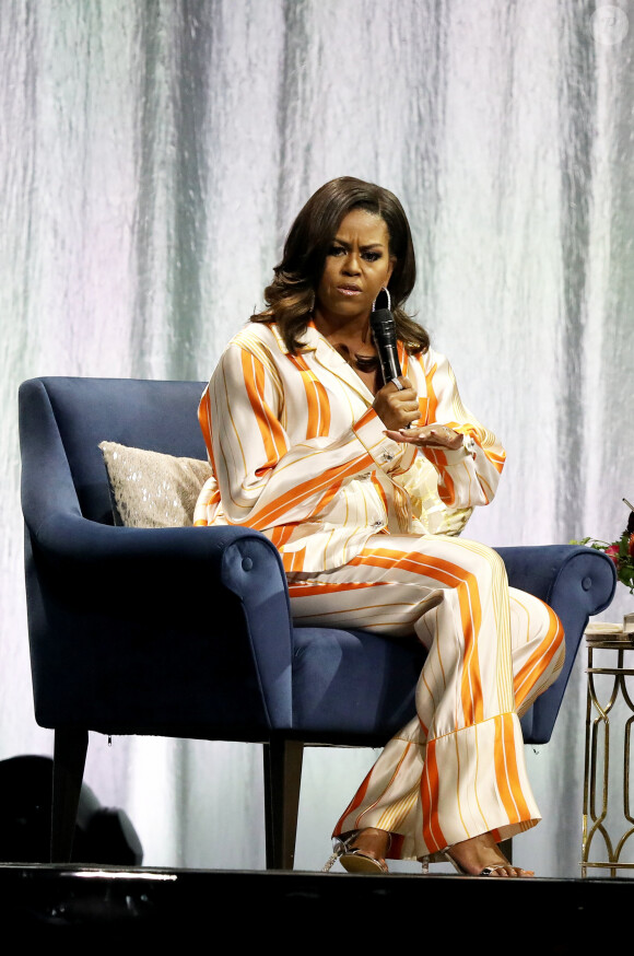 Conférence de l'ex-première dame américaine, Michelle Obama à l'AccordHotel Arena à Paris dans le cadre de la promotion de son best-seller Becoming ("Devenir" dans sa version française) sorti en novembre dernier le 16 avril 2019. © Dominique Jacovides/Bestimage