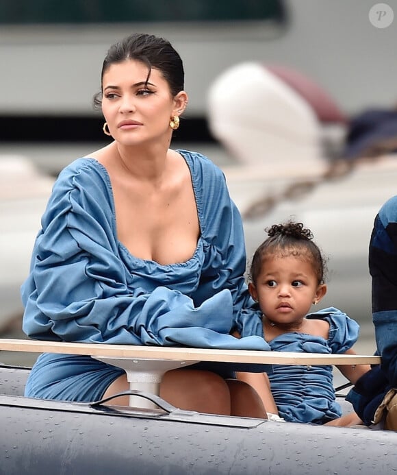 Exclusif - Kylie Jenner et sa fille Stormi Webster sont allés se promener dans le village de pêcheurs de Portofino, Italy, le 12 août 2019.