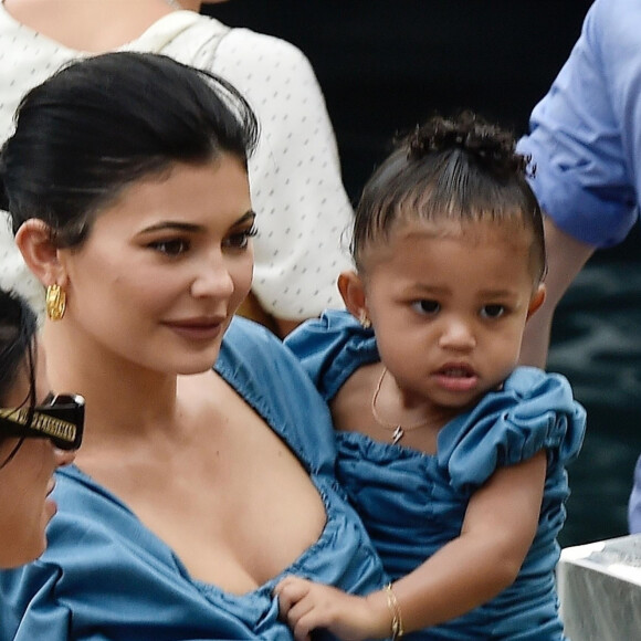 Exclusif - Prix Spécial - No Web - Kylie Jenner et sa fille Stormi Webster sont allés se promener dans le village de pêcheurs de Portofino, Italy, le 12 août 2019.