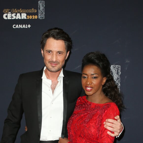 Vincent Cerutti et sa compagne Hapsatou Sy lors du photocall lors de la 45ème cérémonie des César à la salle Pleyel à Paris le 28 février 2020 © Dominique Jacovides / Olivier Borde /