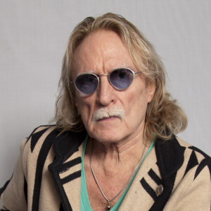 Le chanteur Christophe - Archives - Emission "On repeint la musique" à Paris, le 3 janvier 2012