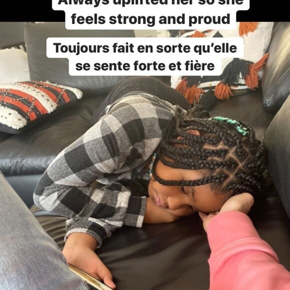 M. Pokora a partagé cette photo de sa belle-fille Violet sur Instagram le 3 avril 2020.