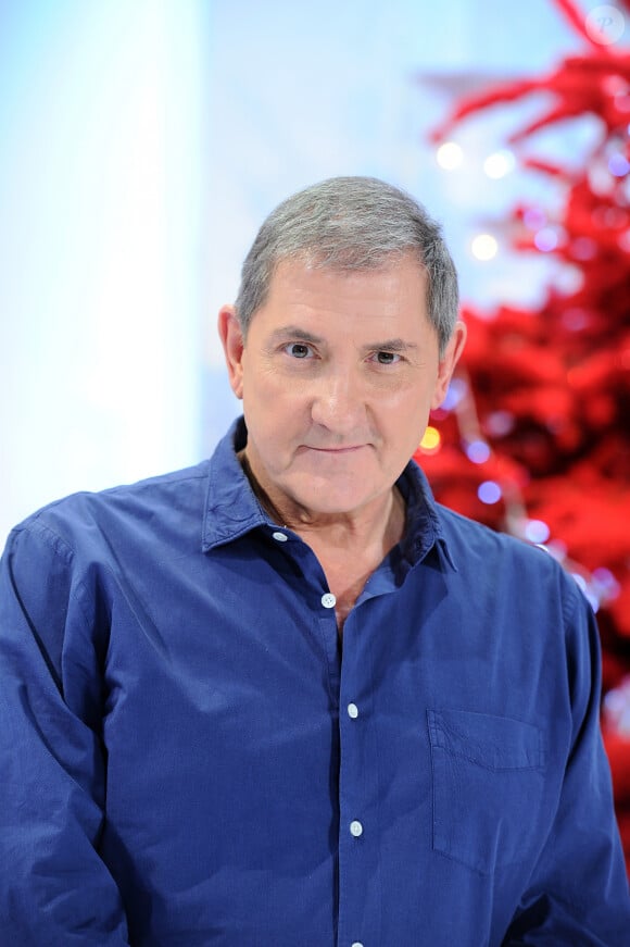 Exclusif - Yves Calvi - Enregistrement de l'émission "Vivement Dimanche" présentée par M.Drucker et diffusée le 8 décembre 2019 sur France 2. Le 2 novembre 2019 © Guillaume Gaffiot / Bestimage