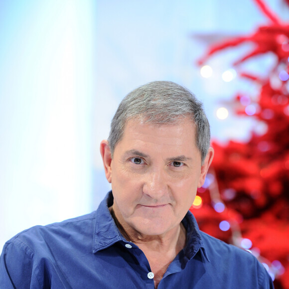 Exclusif - Yves Calvi - Enregistrement de l'émission "Vivement Dimanche" présentée par M.Drucker et diffusée le 8 décembre 2019 sur France 2. Le 2 novembre 2019 © Guillaume Gaffiot / Bestimage