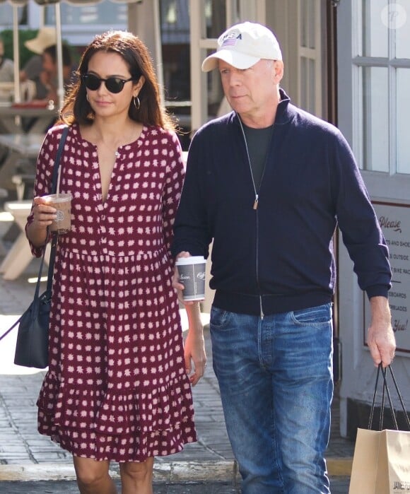Exclusif - Bruce Willis et sa femme Emma Heming sont allés faire du shopping en amoureux au Country Mart à Brentwood, le 6 novembre 2018