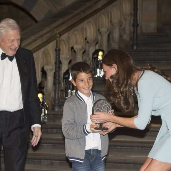 Catherine Kate Middleton, la duchesse de Cambridge enceinte, lors de la cérémonie de remise de prix "Wildlife Photographer of The Year 2014" à Londres, le 21 octobre 2014. La duchesse était accompagnée de Sir David Attenborough.