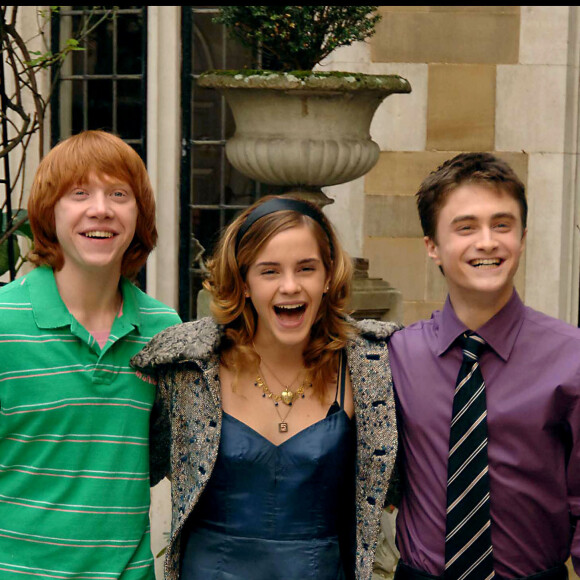 Rupert Grint, Emma Watson et Daniel Radcliffe à Londres en 2005.