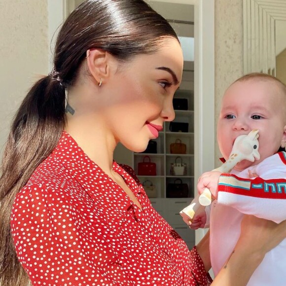 Nabilla Benattia et Milann, le 2 avril 2020