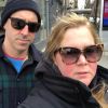 Amy Schumer et son mari Chris Fischer sur Instagram. Le 15 avril 2020.