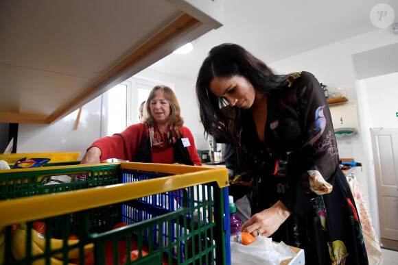 Meghan Markle, duchesse de Sussex, enceinte au centre One25 une organisation caritative spécialisée dans l'aide aux femmes prostituées. Bristol le 1er février, 2019